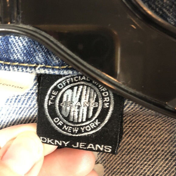 Vintage DKNY Denim Trucker Jacket Womens Small Oversized 90s Grunge Layering USA - Picture 11 of 12
